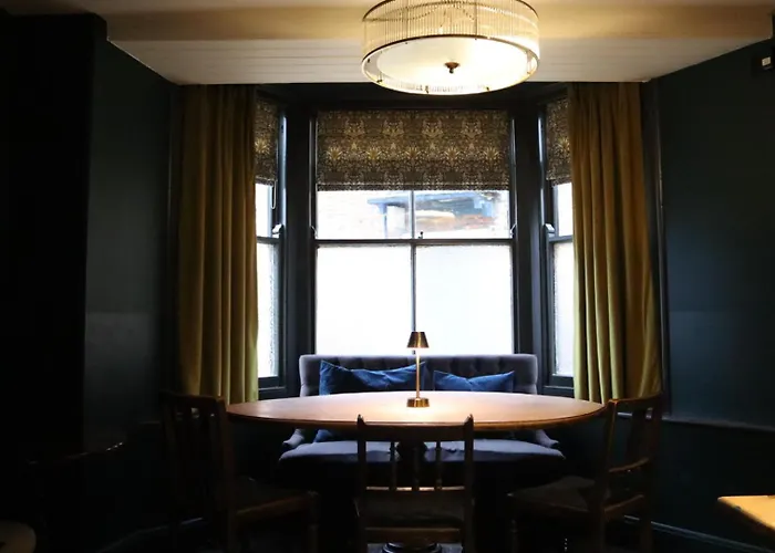 The George Hotel