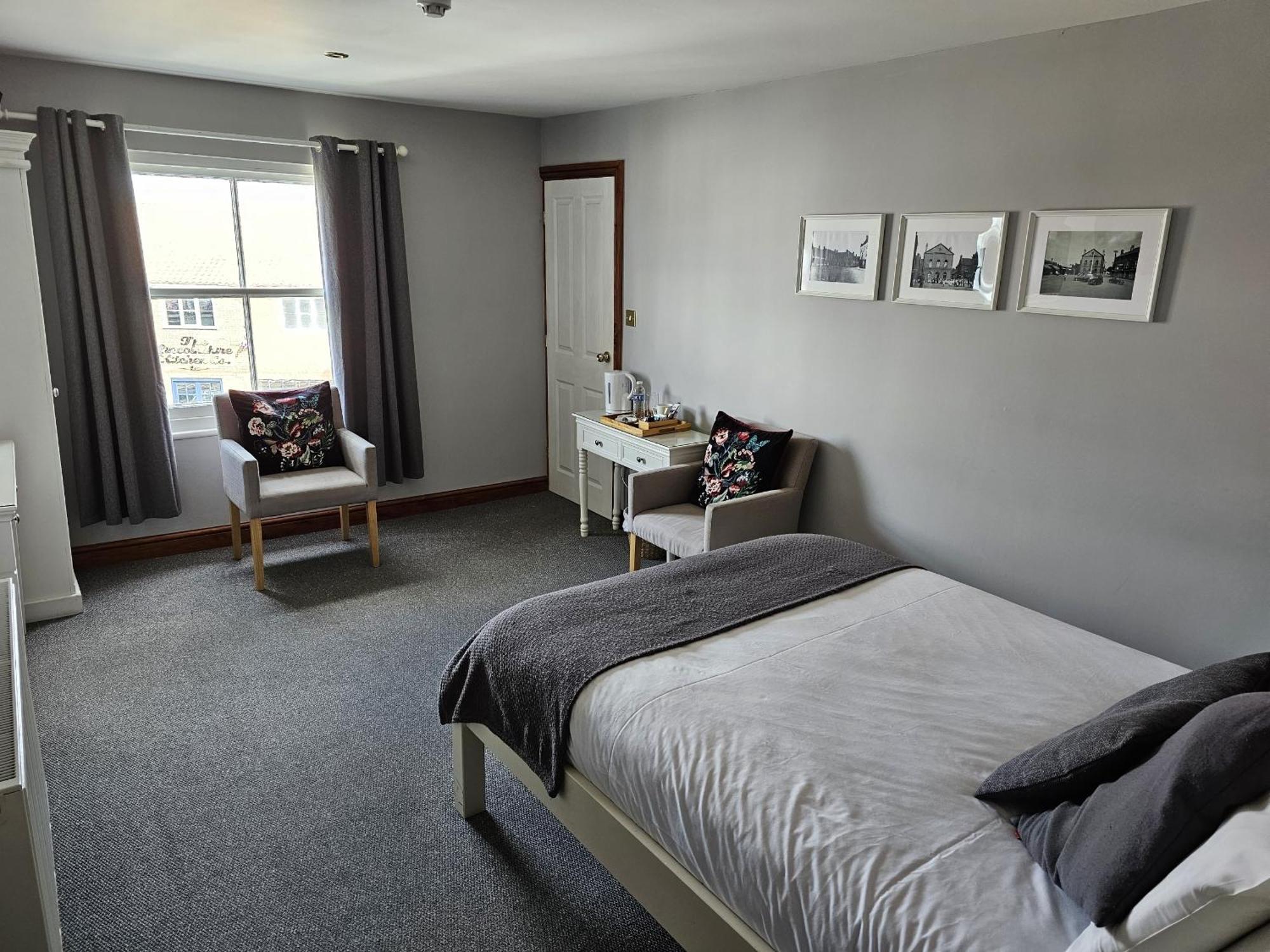 The George 4*
